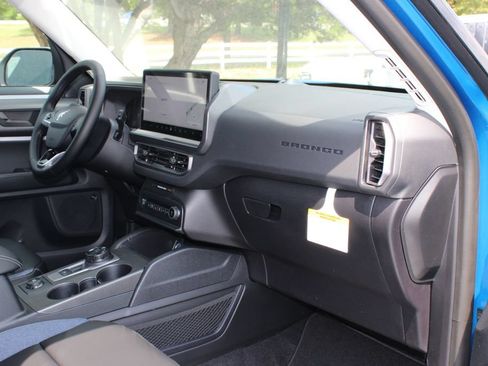 New 2026 Ford Bronco Sport Outer Banks w/ Outer Banks Tech Package+ AWD/4WD image 7
