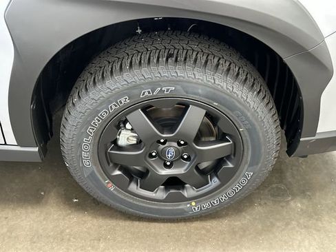 Certified 2025 Subaru Outback Wilderness AWD/4WD image 5