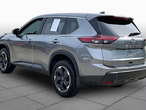 Used 2025 Nissan Rogue SV AWD/4WD image 12