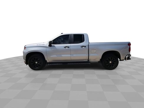 Used 2020 Chevrolet Silverado 1500 Custom w/ Custom Value Package RWD image 5