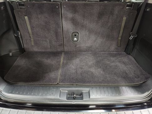 Used 2022 Toyota Highlander XLE FWD image 52