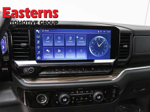 Used 2023 Chevrolet Silverado 1500 LT AWD/4WD image 12