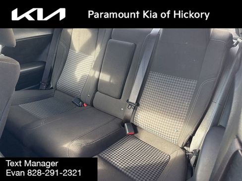 Used 2023 Dodge Challenger SXT image 15