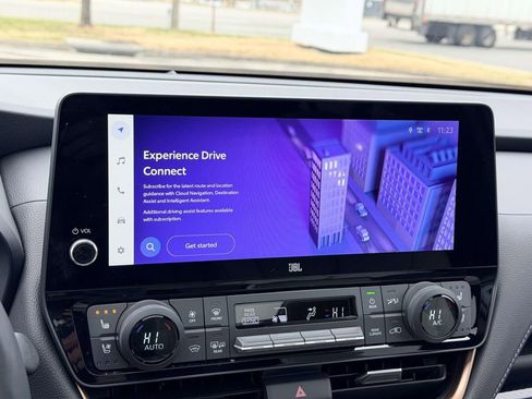 Certified 2025 Toyota Grand Highlander AWD Hybrid image 3