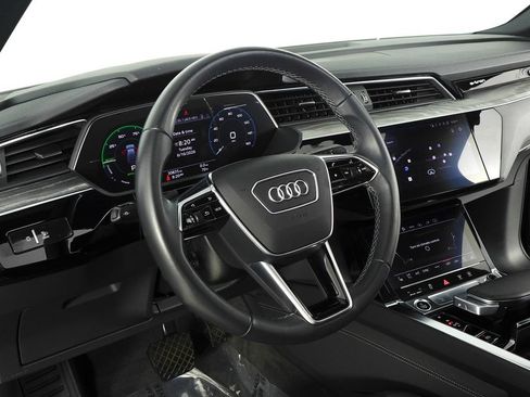 Used 2024 Audi Q8 e-tron Premium Plus w/ Premium Plus Package AWD/4WD image 31