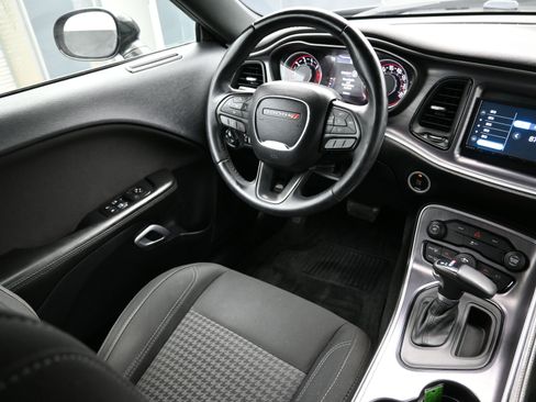 Used 2015 Dodge Challenger R/T w/ Quick Order Package 28B R/T image 23