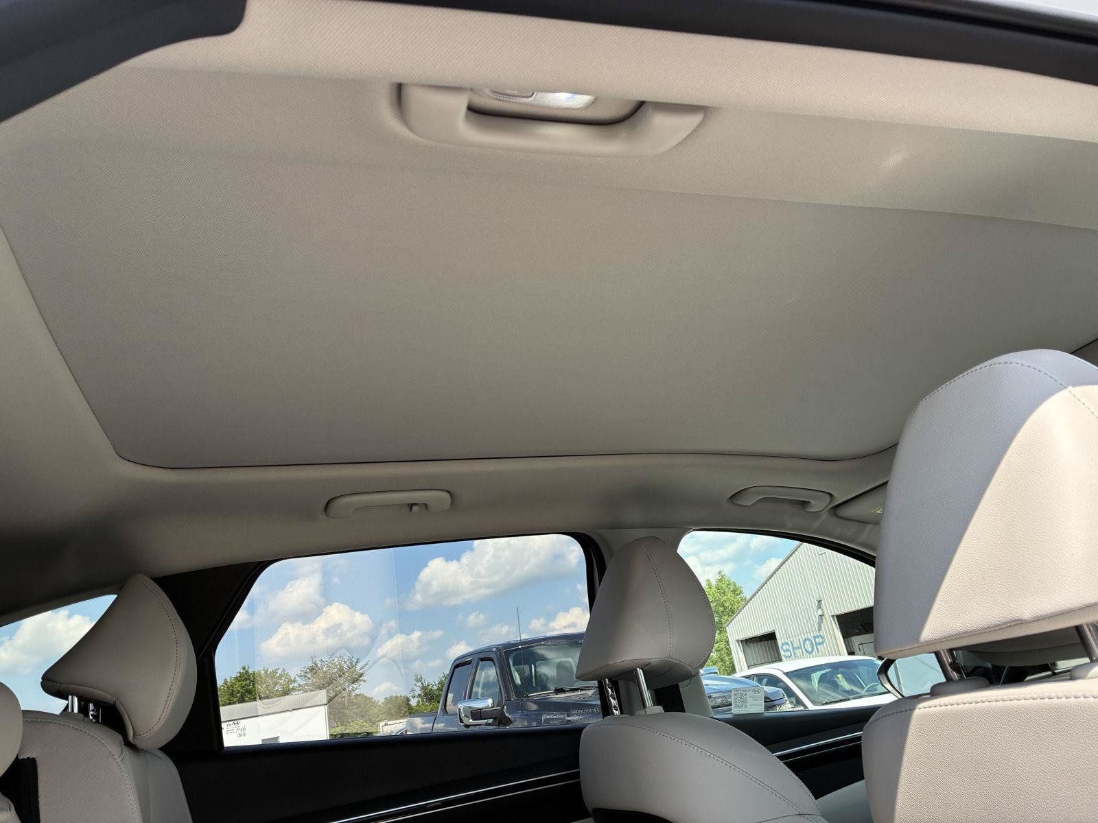 New 2024 Hyundai Tucson Limited AWD/4WD image 15
