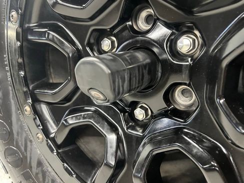 Used 2022 Ford Bronco Wildtrak image 7