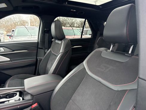 Used 2025 Ford Explorer ST w/ Sun And Sound Package image 25