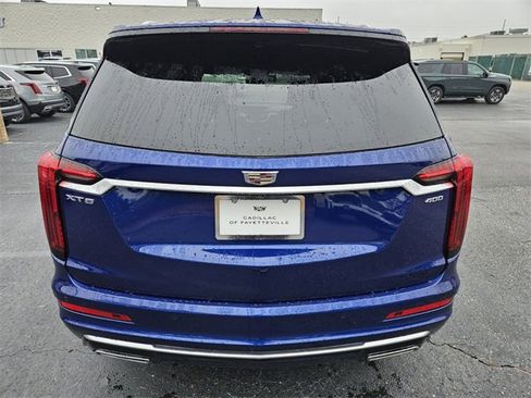 Certified 2025 Cadillac XT6 Premium Luxury image 6