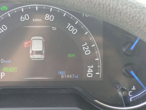 Used 2023 Toyota RAV4 LE AWD/4WD image 21