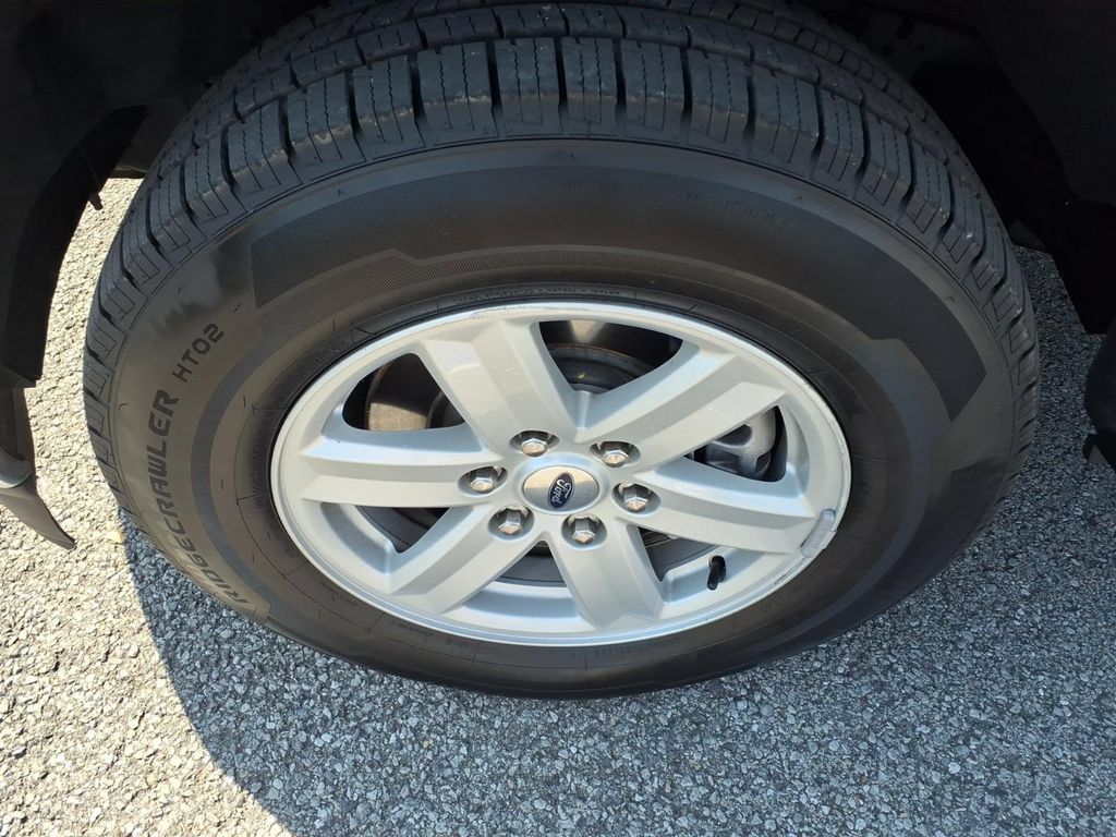 Used 2023 Ford F150 XLT RWD image 5
