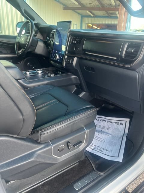 Used 2022 Ford Expedition Max Platinum AWD/4WD image 15