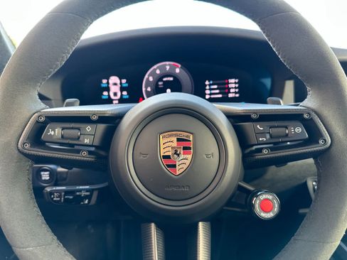 Used 2025 Porsche 911 Carrera GTS image 24