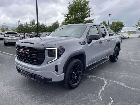 Used 2025 GMC Sierra 1500 Pro w/ Graphite Edition AWD/4WD image 3