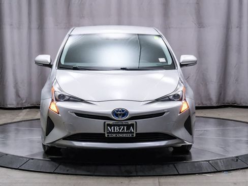 Used 2016 Toyota Prius Two image 6