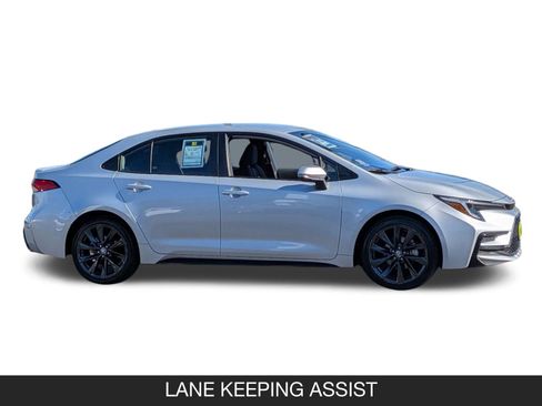 Used 2024 Toyota Corolla SE image 6