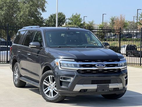 Used 2022 Ford Expedition Limited AWD/4WD image 1
