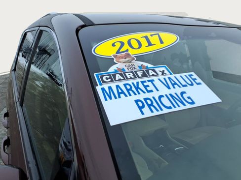 Used 2017 Kia Sedona SX image 9