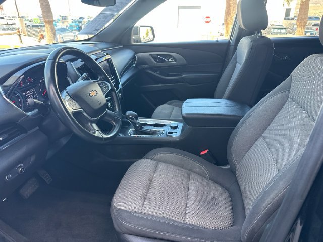 Used 2023 Chevrolet Traverse LT FWD image 9