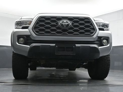 Used 2022 Toyota Tacoma TRD Off-Road w/ Technology Package AWD/4WD image 30
