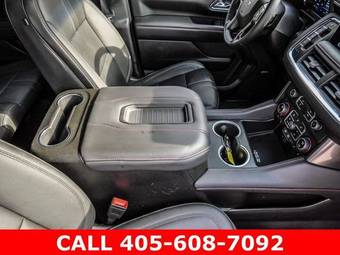Used 2024 Chevrolet Suburban RST w/ Sport Performance Package AWD/4WD image 18