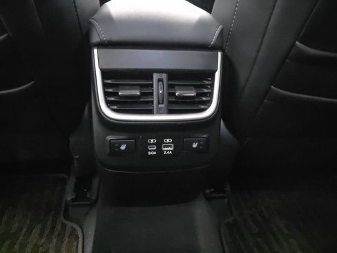 Used 2023 Subaru Outback Limited AWD/4WD image 11