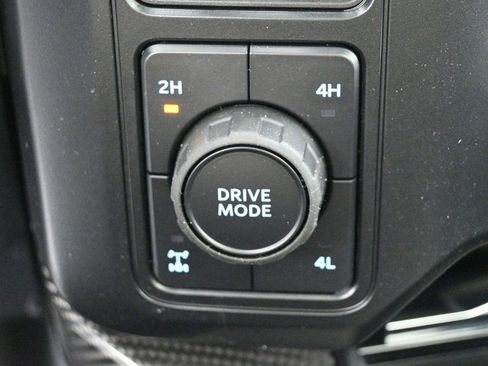 New 2026 Ford F250 Lariat w/ Black Appearance Package image 21