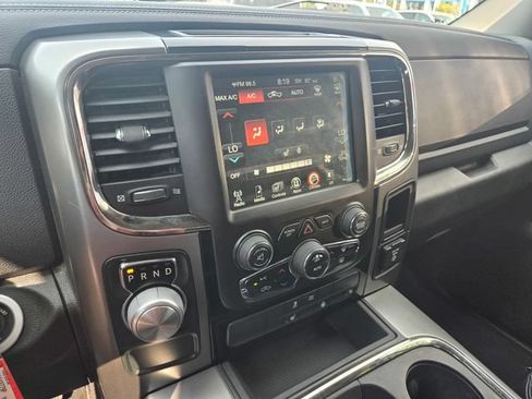 Used 2017 RAM 1500 Sport RWD image 19