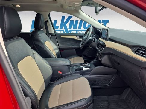 Used 2022 Ford Escape Titanium w/ Titanium Elite Package AWD/4WD image 15