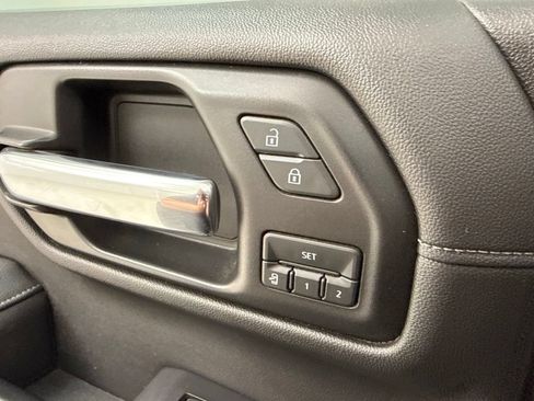 Used 2020 GMC Sierra 1500 SLT w/ SLT Premium Plus Package AWD/4WD image 16