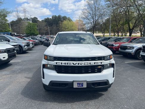 Used 2022 Chevrolet Silverado 1500 Custom image 6