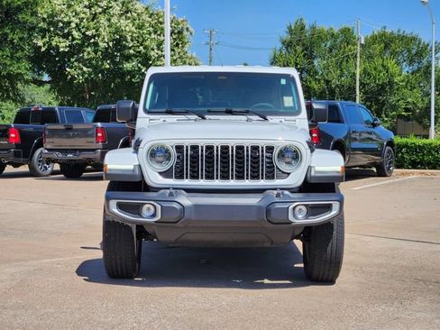 Certified 2026 Jeep Wrangler Unlimited Sahara AWD/4WD image 2