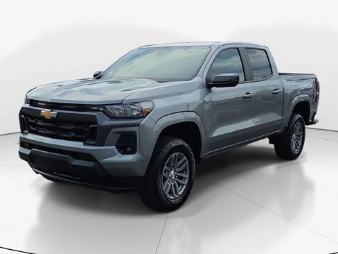 Used 2024 Chevrolet Colorado LT w/ LT Convenience Package RWD image 8