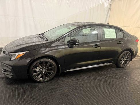 Certified 2023 Toyota Corolla SE image 2