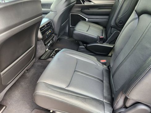 New 2026 Jeep Grand Wagoneer L Limited image 22