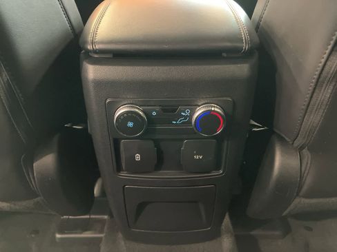 Used 2022 Ford Explorer XLT w/ Equipment Group 202A image 24