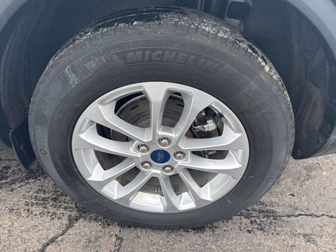 Used 2022 Ford Escape SE image 38