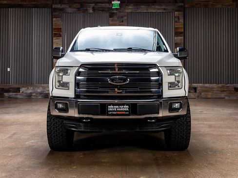 Used 2015 Ford F150 Lariat w/ Equipment Group 502A Luxury image 2