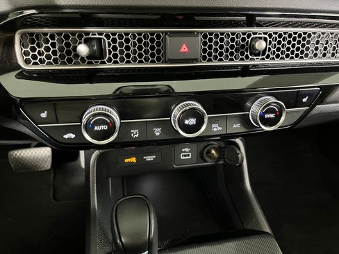 Used 2023 Honda Civic EX image 25