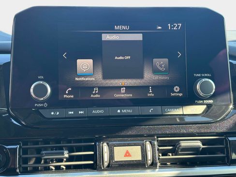 New 2025 Nissan Pathfinder SV w/ SV Premium Package image 18