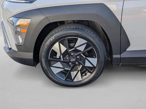 Used 2024 Hyundai Kona SEL FWD image 23