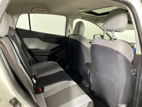 Used 2020 Subaru Crosstrek 2.0i Premium w/ Moonroof Package 1 AWD/4WD image 21