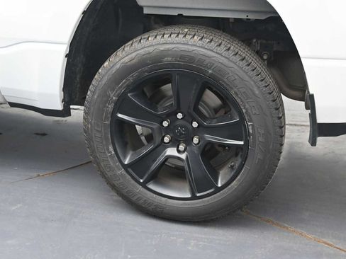 Used 2023 RAM 1500 Big Horn AWD/4WD image 5