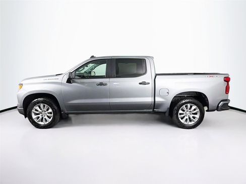 Used 2023 Chevrolet Silverado 1500 Custom AWD/4WD image 4