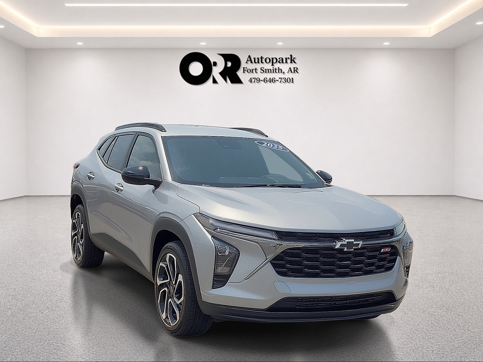 Used 2025 Chevrolet Trax RS w/ Driver Confidence Package FWD image 1