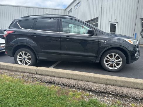 Used 2018 Ford Escape SE w/ SE SYNC Package AWD/4WD image 29
