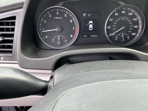 Used 2018 Hyundai Elantra SEL FWD image 22