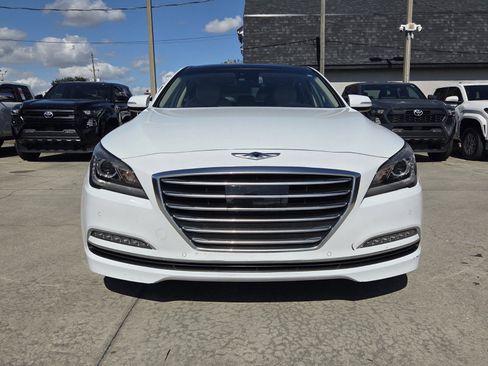 Used 2016 Hyundai Genesis 3.8 w/ Option Group 02 image 2