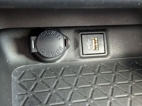 Used 2023 Toyota RAV4 XLE Premium image 24